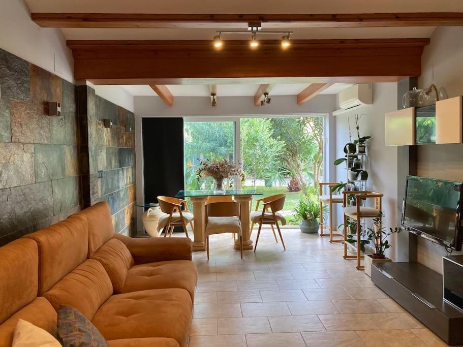 Adosado En Denia Con Gran Jardin Villa Luaran gambar