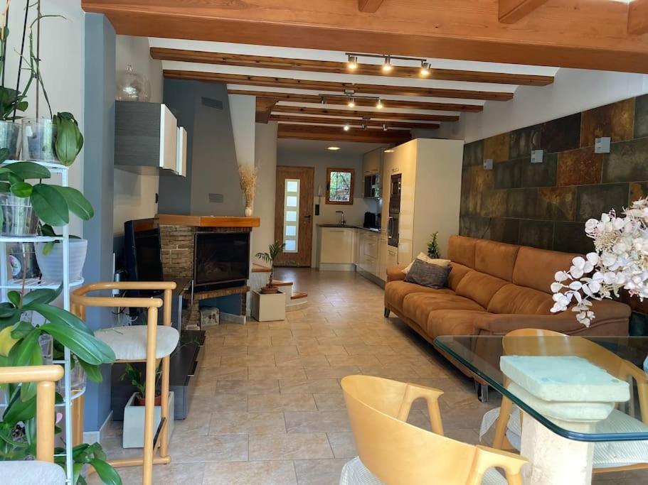 Adosado En Denia Con Gran Jardin Villa Luaran gambar